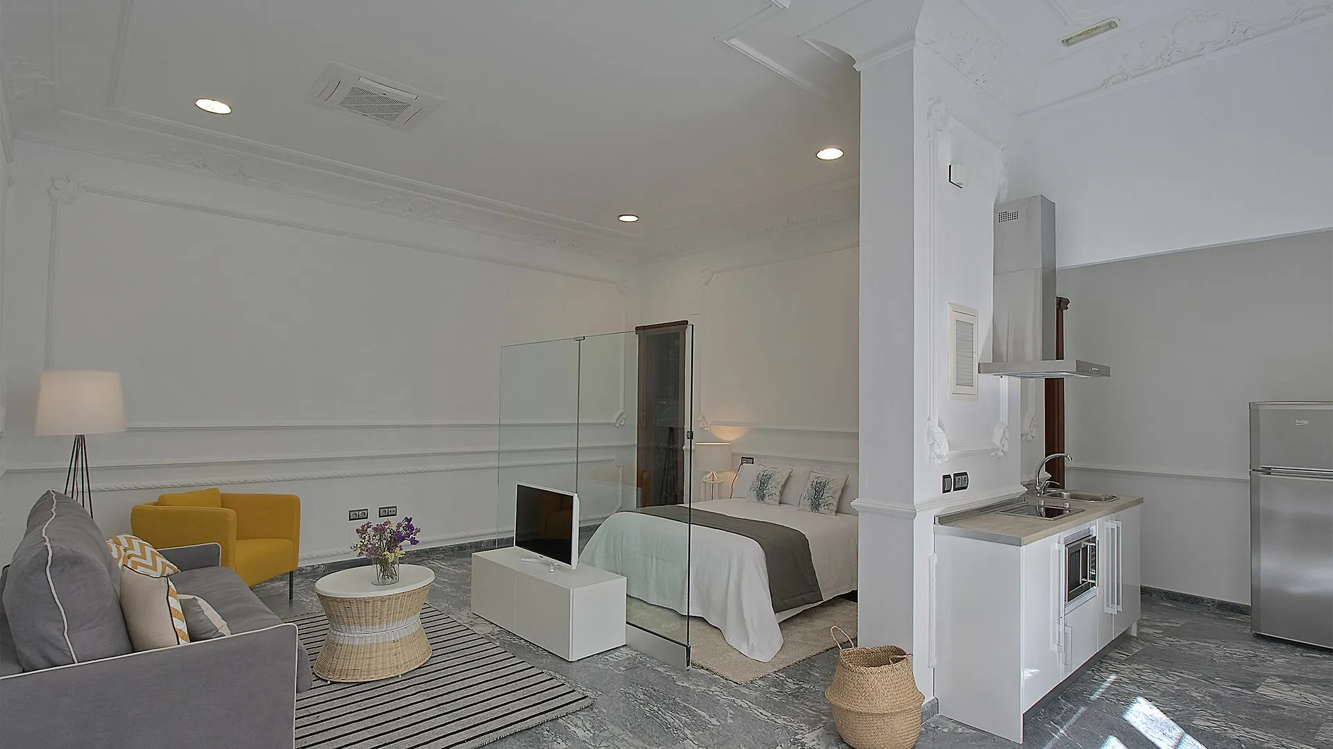 Apartamentos Plaza Constitucion - Larios Málaga